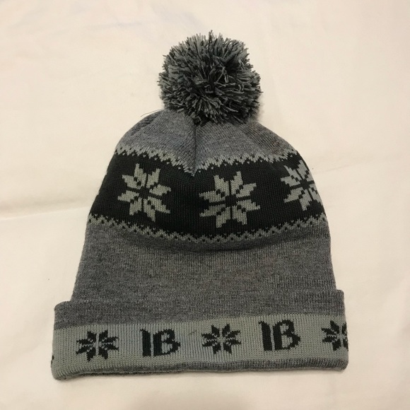 Like New! Pom Ski Beanie - Picture 1 of 3